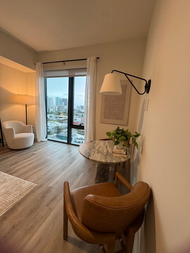 Foto del edificio - 94 NW 30th St