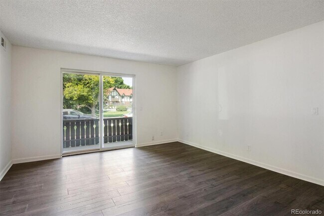 Foto del edificio - 3250 Oneal Cir