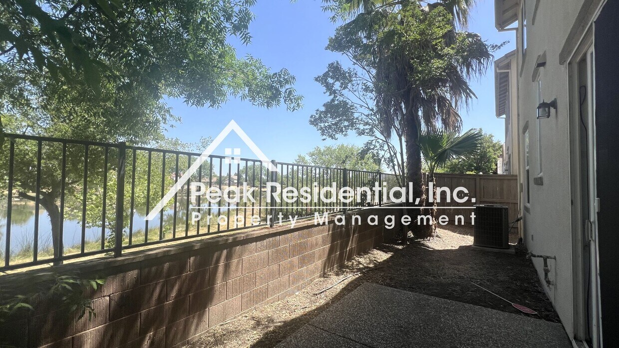Foto del edificio - North Natomas 3bd/2.5ba House with 2 Car G...