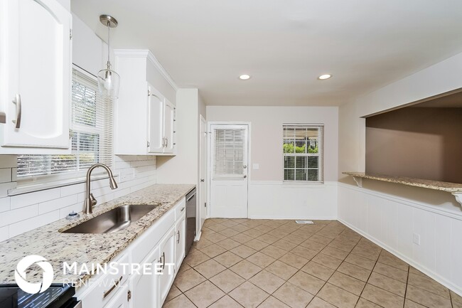 Foto del edificio - 1405 Highland Dr