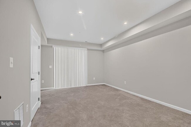 Building Photo - 168 Woodgate Cir