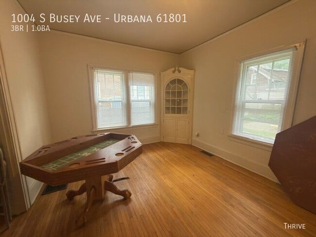 Building Photo - 1004 S Busey Ave