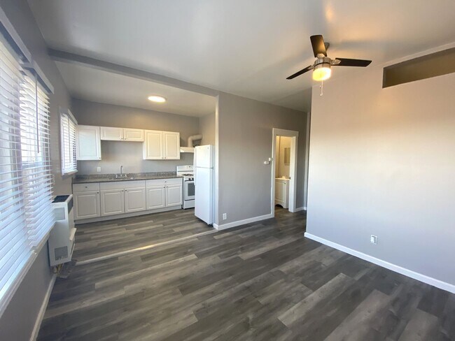 Foto del interior - 2044 International Blvd - Sunny Studios an...