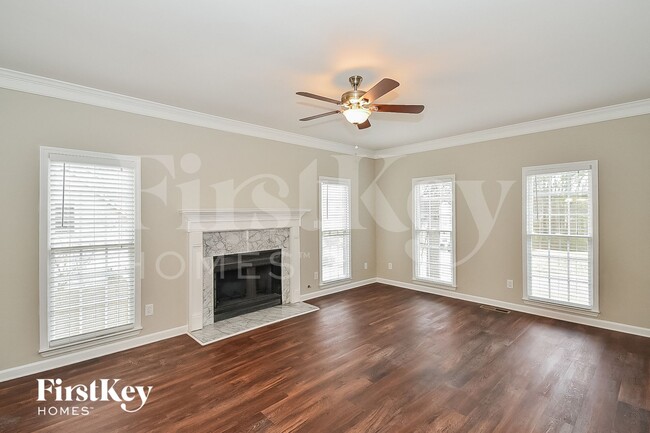 Foto del edificio - 4595 Kinsdale Dr