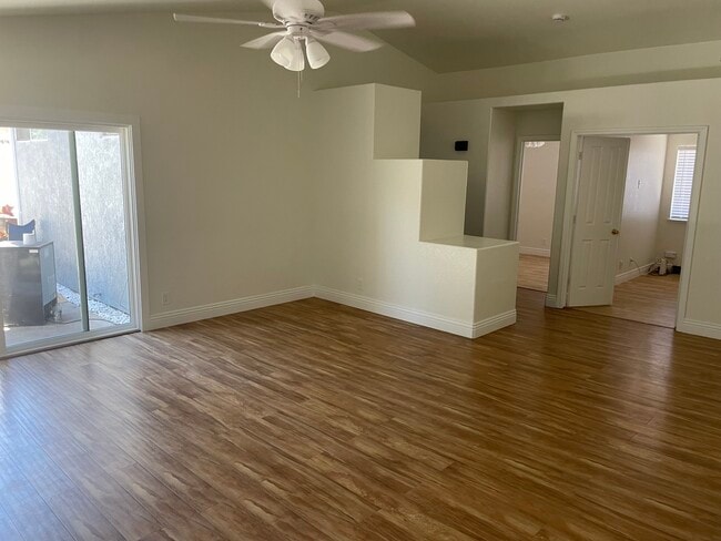 Building Photo - 6003 Kuvasz Ct