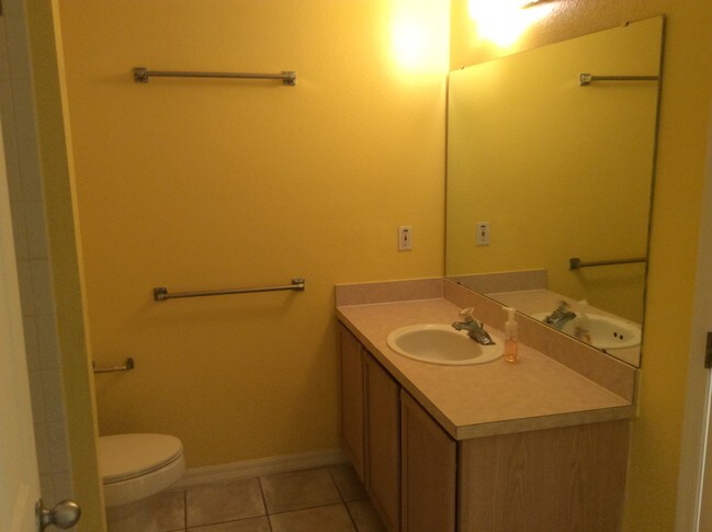 Building Photo - 4404 Sun Village Blvd