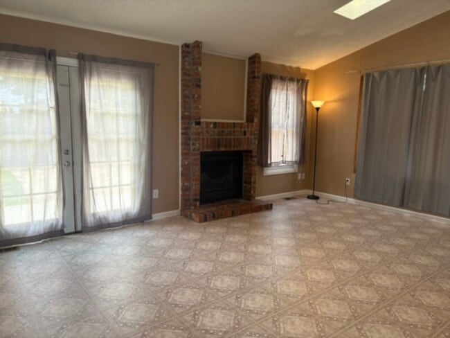 Building Photo - Ranch with finished basement in Ridgeview ...