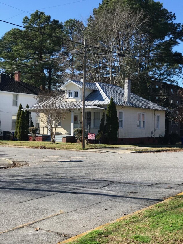 Street view - 300 S Summit St