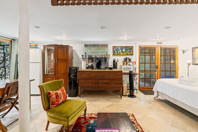 Foto del edificio - 1023 Crawford St