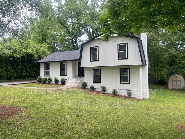 Building Photo - 119 Fox Run Dr