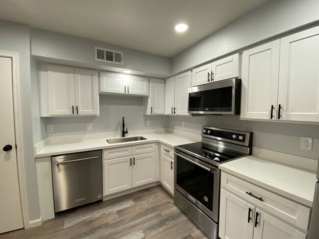 Foto del edificio - 6139 E Greenway St