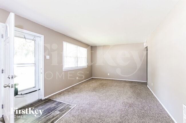 Building Photo - 510 Impala Ln