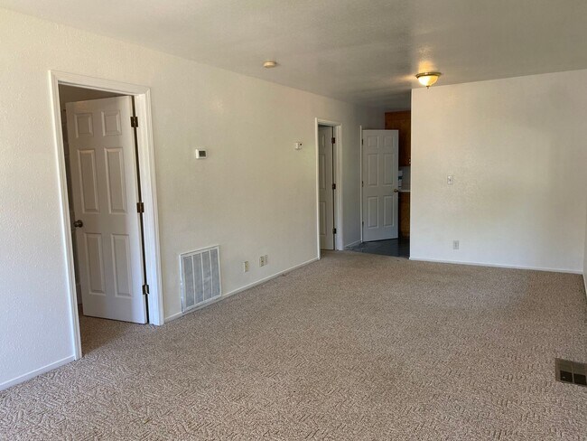 Foto del edificio - 2918 El Noble Ave