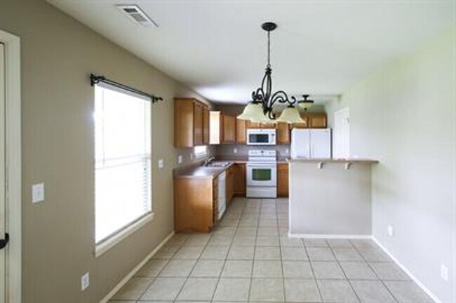 Foto del edificio - Beautiful 4 bedrooms house in Bentonville!