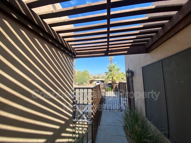 Foto del edificio - 73600 San Gorgonio Way