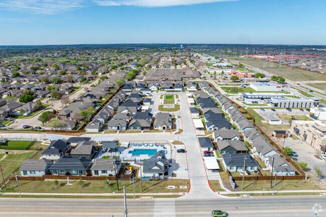 Building Photo - Avilla Boat Club