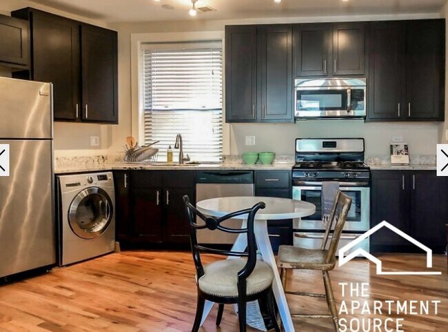Photo - 2233 W Wilson Ave Apartment