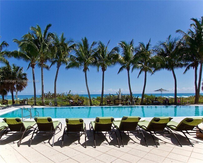 Foto del edificio - 6801 Collins Ave