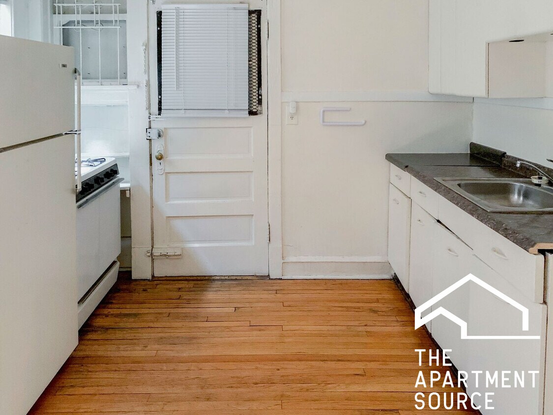 Foto principal - 638 W Arlington Pl