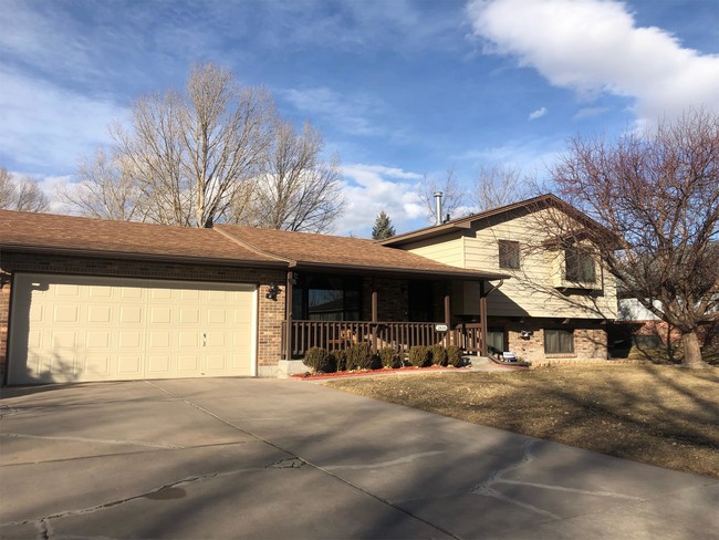 Building Photo - 2616 Sagebrush Ave