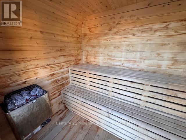 Photo du bâtiment - 725292-725212 Grey Rd