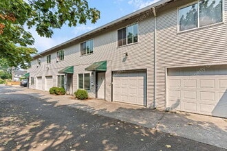 Building Photo - 7406 SE Henderson St