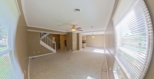 Building Photo - 3D Tour Available - West Side + Fenced-in ...