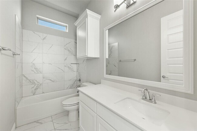 Building Photo - 4159 Runway Mews