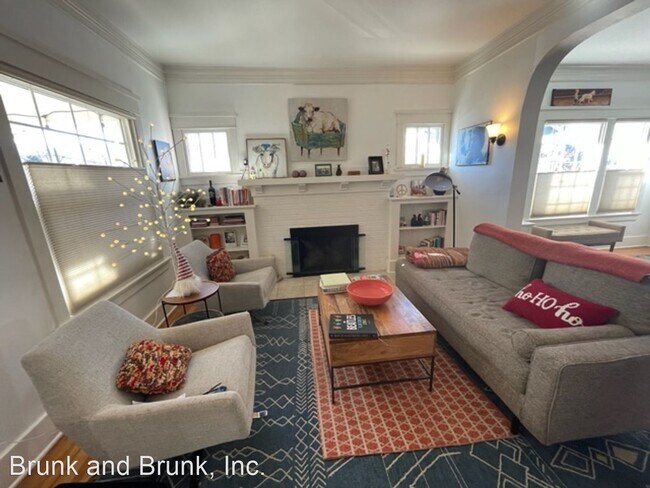 Foto del edificio - 3 br, 2 bath House - 412 E. Cache La Poudre