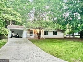 Building Photo - 3 Log Ct