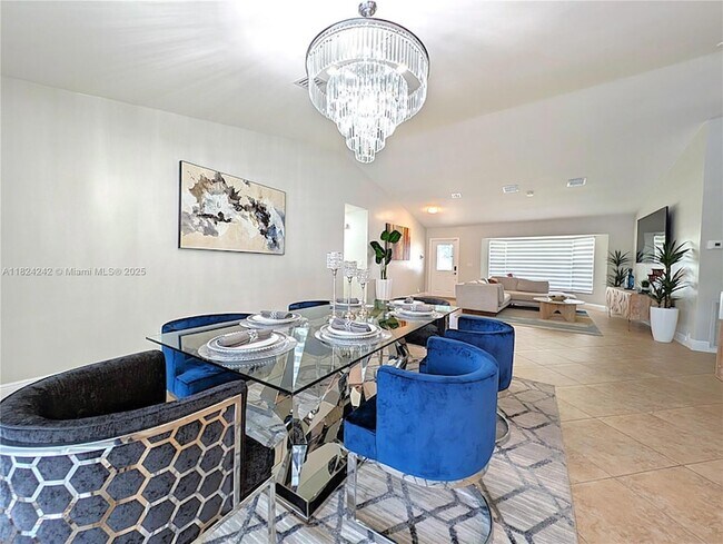 Foto del edificio - 10680 NW 6th Ct