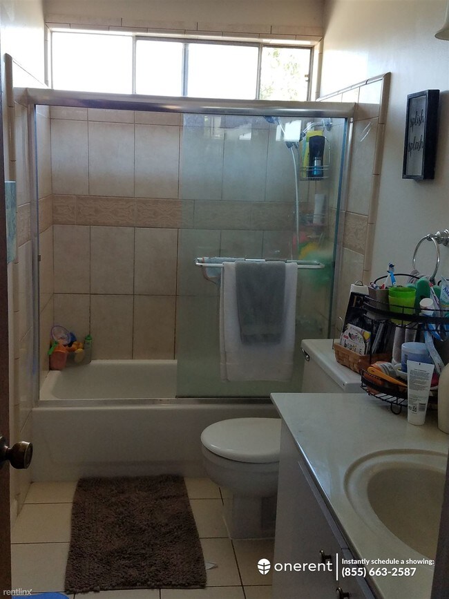 Building Photo - 1288 Pine Creek Way