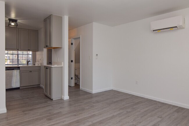 Foto del edificio - 7721 Oldridge Rd