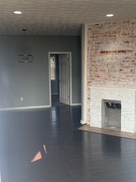 Living Room - 2364 Winthrop Ave