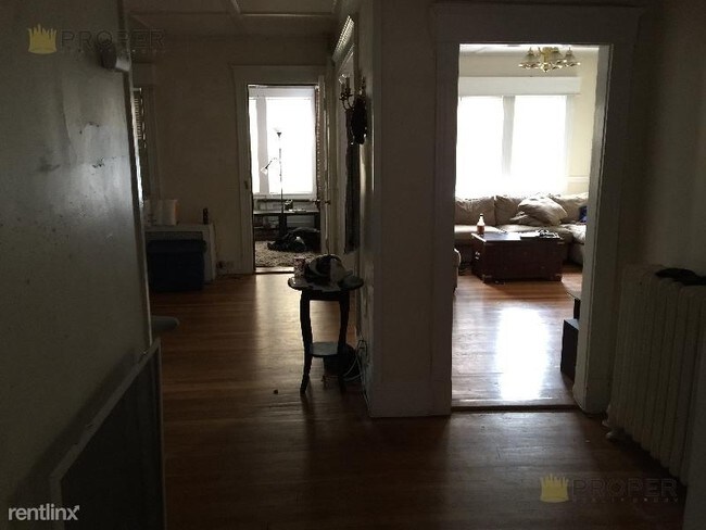 Foto del edificio - 704 Washington St