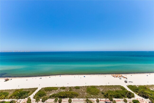 Foto del edificio - 2555 Collins Ave