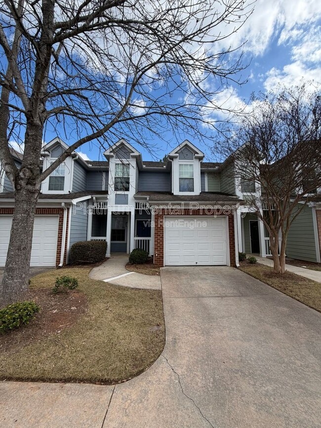 Building Photo - 250 Amal Dr SW