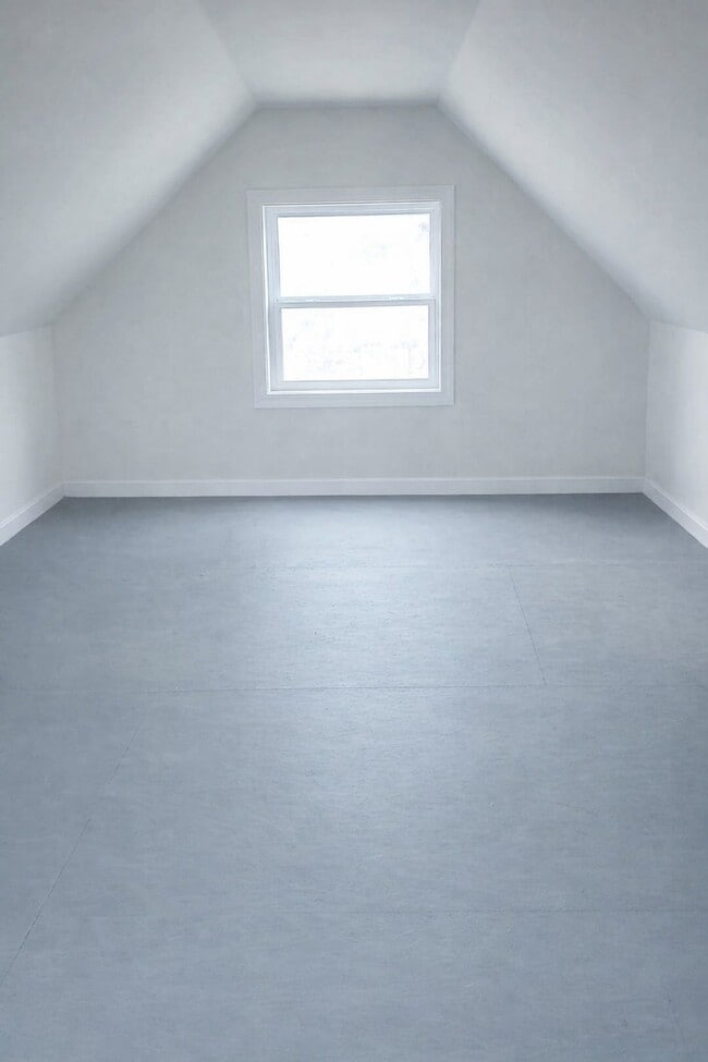 Foto del edificio - 5036 Golden Forest Dr