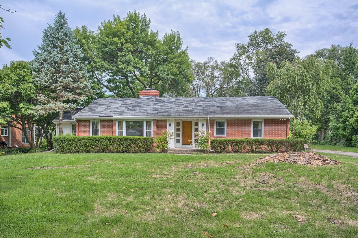 Foto principal - 64 Greencroft Dr
