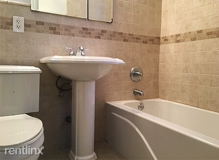 Building Photo - Studio, 1 bath Apartment - 500 W 110th St