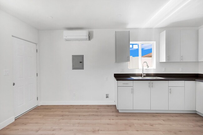 Foto del edificio - 13951 Garber St