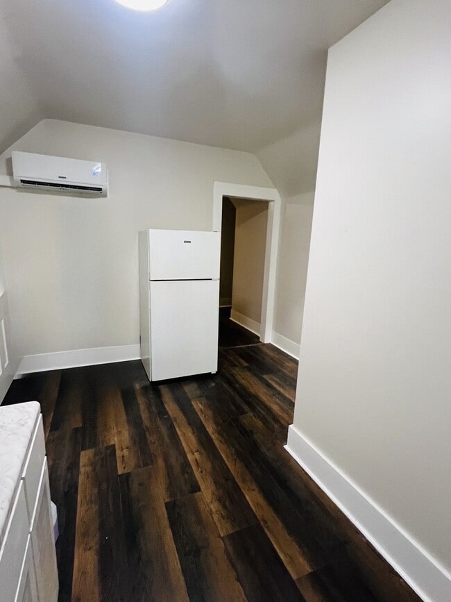 Photo - 8605 IN-64 Apartment