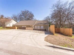 Building Photo - 6403 Auburn Dr