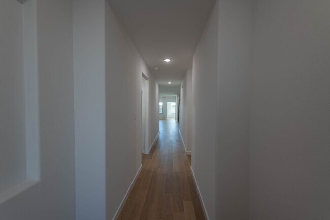 Foto del edificio - 1007 Breezy St