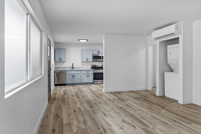 Building Photo - 15301 Prairie Ave