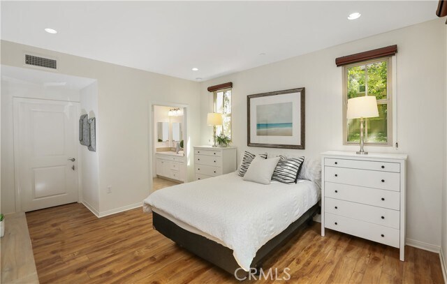 Building Photo - 70 Overbrook