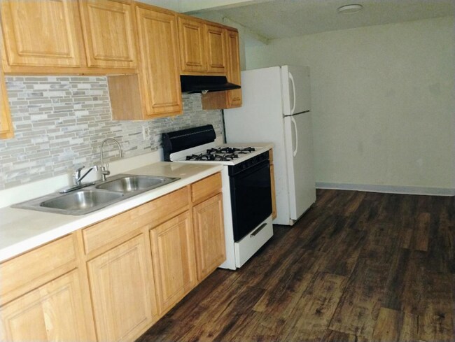 Foto del edificio - 1311 Sanco St