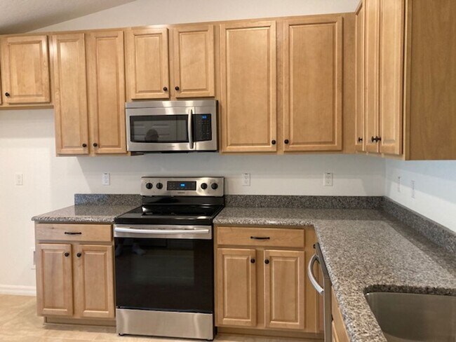 Building Photo - 21 Wood Arbor Ln