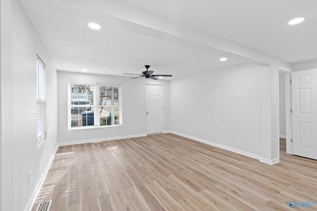 Foto del edificio - 1311 Wells Ave SE