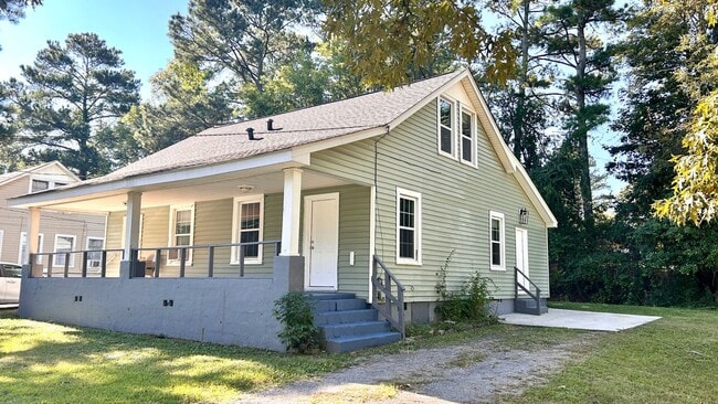 Building Photo - Hillside Ave #115